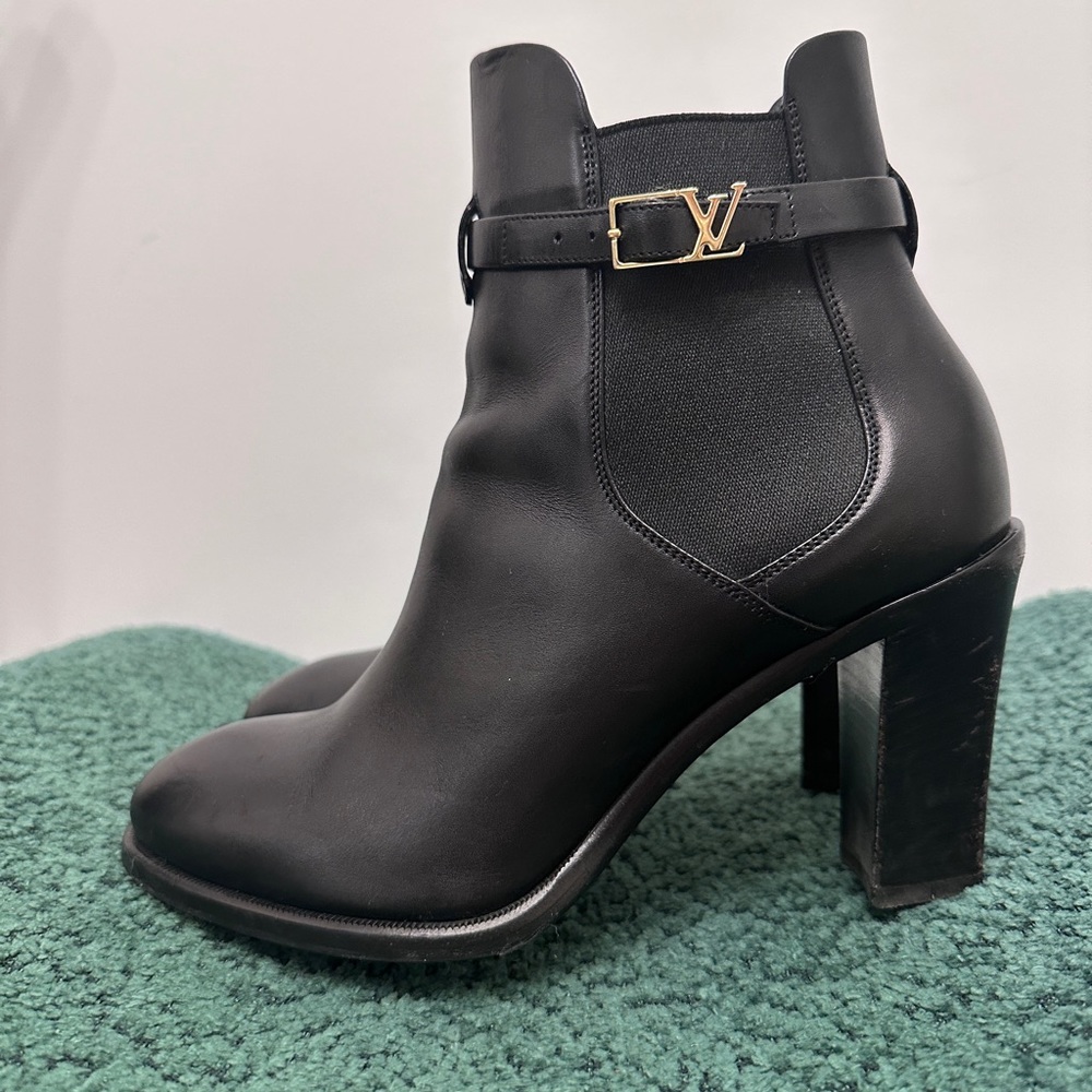 Louis Vuitton black leather heeled boots
